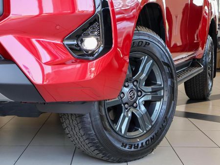 2024-Toyota-Hilux-24-GD-6-Raised-Body-Raider-Auto-Double-Cab_4