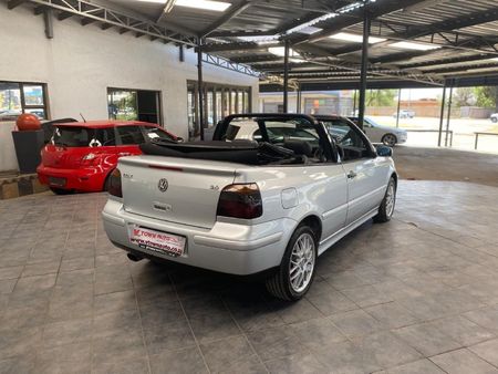 2000-Volkswagen-Golf-Cabriolet_5