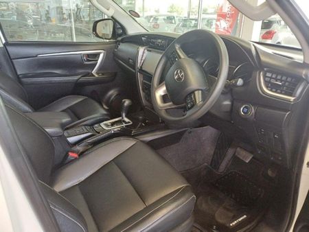 2022-Toyota-Fortuner-24-GD-6-4x4-Auto_9