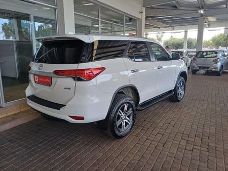2022-Toyota-Fortuner-24-GD-6-4x4-Auto_1