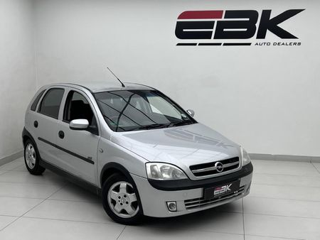 2004-Opel-Corsa-14i_0