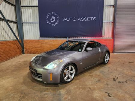 2007-Nissan-350Z-Coupe_0