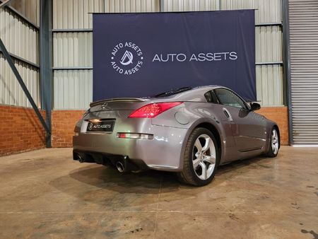 2007-Nissan-350Z-Coupe_7