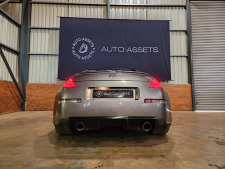 2007-Nissan-350Z-Coupe_8