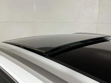 2010-Audi-Q5-20-TFSI-quattro-Auto_12