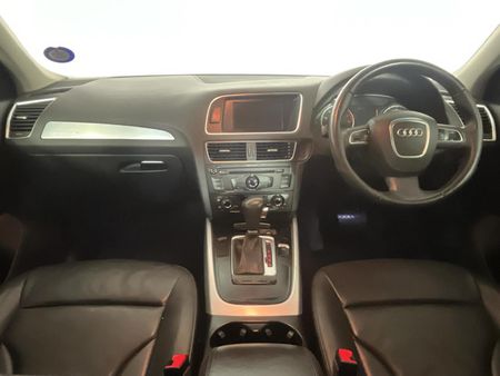 2010-Audi-Q5-20-TFSI-quattro-Auto_1