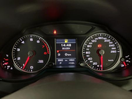 2010-Audi-Q5-20-TFSI-quattro-Auto_2