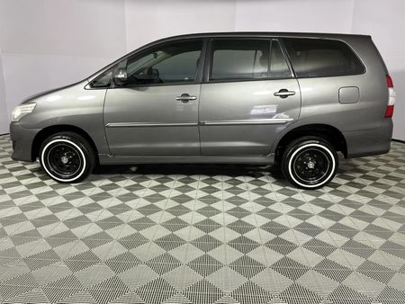 2012-Toyota-Innova-27-VVTi-7-seat_16