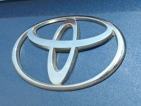 1997-Toyota-Corolla-180i-GLE_24