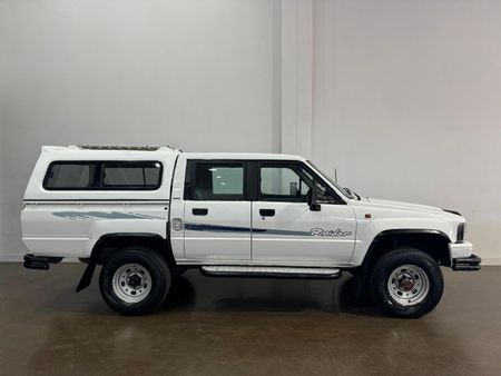 1997-Toyota-Hilux-2400-4x4-Double-Cab_1