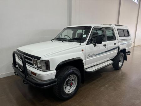 1997-Toyota-Hilux-2400-4x4-Double-Cab_4