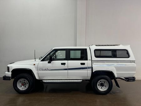 1997-Toyota-Hilux-2400-4x4-Double-Cab_5