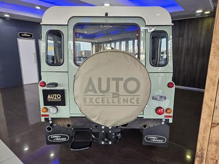 2016-Land-Rover-Defender-110-22D-Station-Wagon-Heritage_5