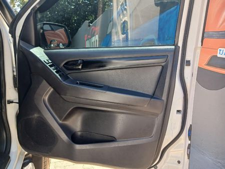 2021-Isuzu-D-Max-250-HO-Hi-Rider-Auto-Double-Cab_13