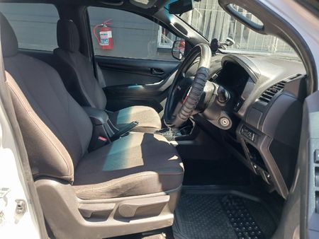 2021-Isuzu-D-Max-250-HO-Hi-Rider-Auto-Double-Cab_7