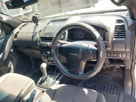 2021-Isuzu-D-Max-250-HO-Hi-Rider-Auto-Double-Cab_8