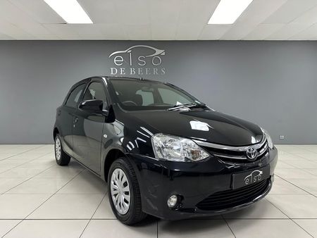 2015-Toyota-Etios-15-XS-5-dr_0