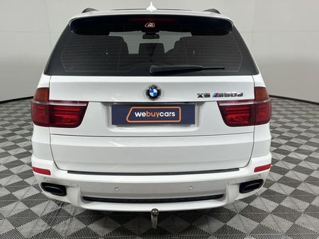 2012-BMW-X5-M50d_17