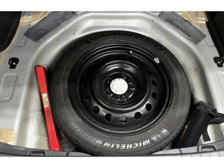 2013-Toyota-Corolla-20-D-4D-Advanced_16