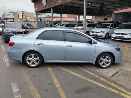 2013-Toyota-Corolla-20-D-4D-Advanced_4