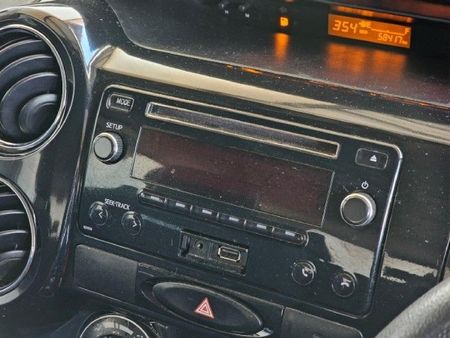 2021-Toyota-Etios-Cross-15-XS-5-dr_12
