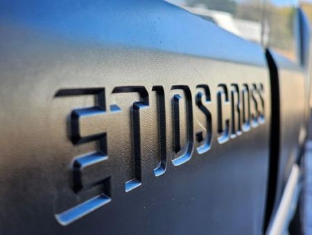2021-Toyota-Etios-Cross-15-XS-5-dr_7
