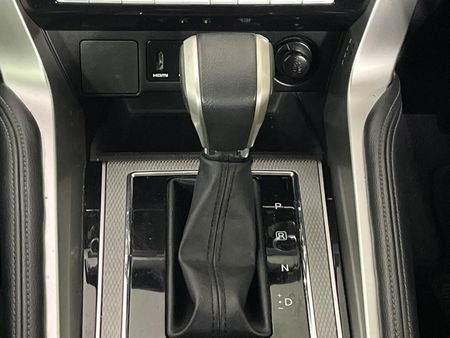 2022-Mitsubishi-Pajero-Sport-24D-4x4-Exceed-Auto_10