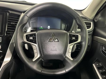 2022-Mitsubishi-Pajero-Sport-24D-4x4-Exceed-Auto_12