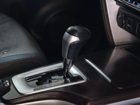 2018-Toyota-Fortuner-28-GD-6-4x4-Auto_13
