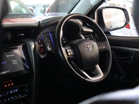 2018-Toyota-Fortuner-28-GD-6-4x4-Auto_22