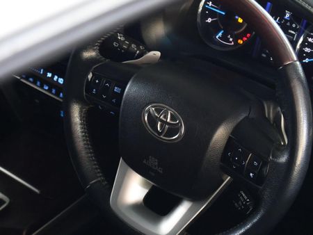 2018-Toyota-Fortuner-28-GD-6-4x4-Auto_26