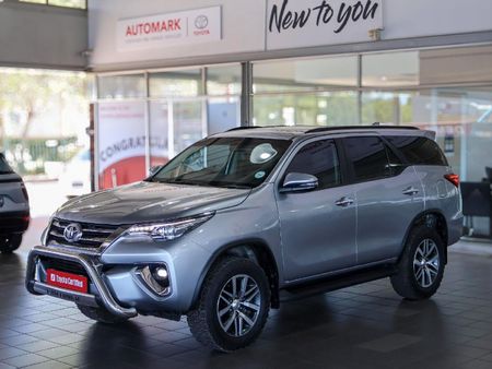 2018-Toyota-Fortuner-28-GD-6-4x4-Auto_4