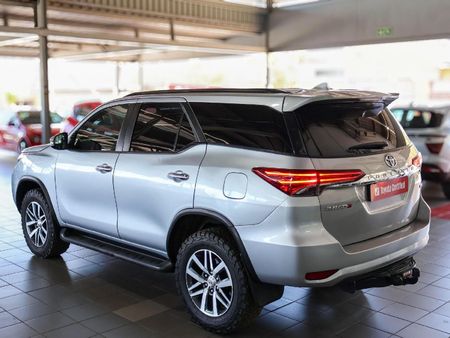 2018-Toyota-Fortuner-28-GD-6-4x4-Auto_7