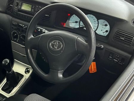 2006-Toyota-RunX-160i-RS_7
