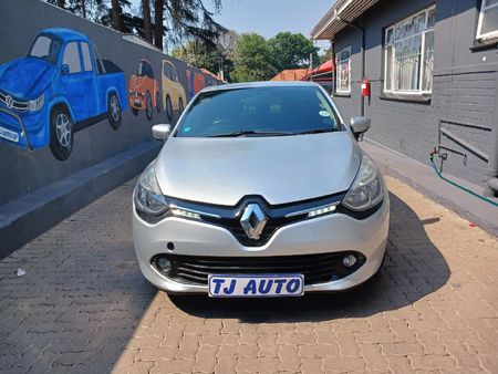 2016-Renault-Clio-IV-12-Authentique-5-dr-55kW_0