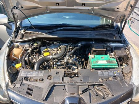 2016-Renault-Clio-IV-12-Authentique-5-dr-55kW_12