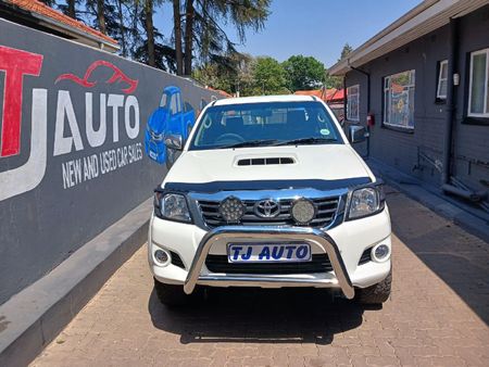 2011-Toyota-Hilux-30-D-4D-Heritage-Raised-Body-Double-Cab_3