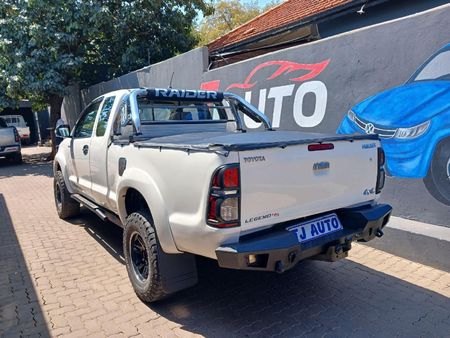 2011-Toyota-Hilux-30-D-4D-Heritage-Raised-Body-Double-Cab_6