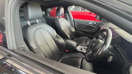 2020-BMW-2-Series-218i-GRAND-COUPE-M-SPORT-LOOKER-AFFORDO_21