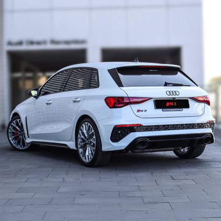 2024-Audi-RS3-Sportback-Quattro-Auto_2