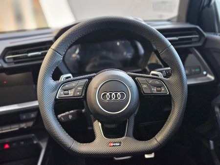 2024-Audi-RS3-Sportback-Quattro-Auto_6