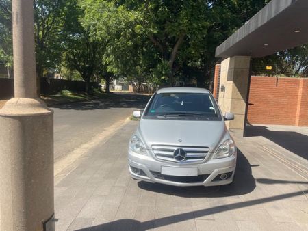 2011-Mercedes-Benz-B-Class-B-200-CDI-Auto_7