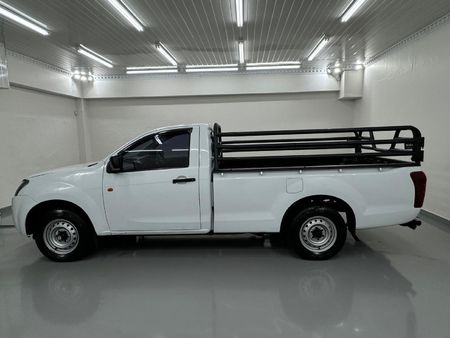 2014-Isuzu-KB-250_4