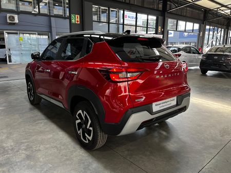 2024-Nissan-Magnite-10-Acenta-Plus-Auto_5