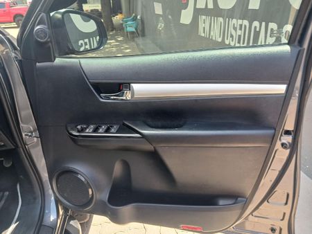 2017-Toyota-Hilux-28-GD-6-Raider-4x4-Double-Cab-Auto_11