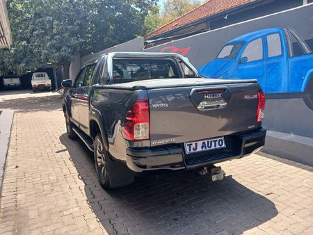 2017-Toyota-Hilux-28-GD-6-Raider-4x4-Double-Cab-Auto_4