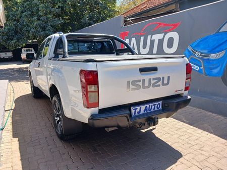2020-Isuzu-D-Max-250-HO-Hi-Rider-Extended-Cab_4
