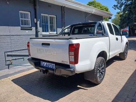 2020-Isuzu-D-Max-250-HO-Hi-Rider-Extended-Cab_5