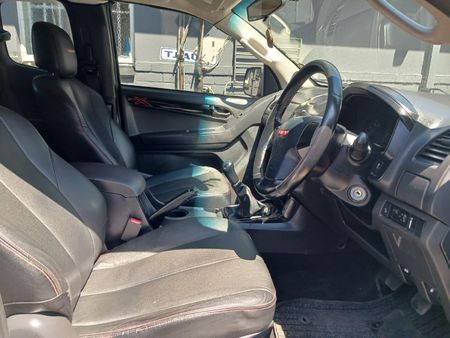 2020-Isuzu-D-Max-250-HO-Hi-Rider-Extended-Cab_6