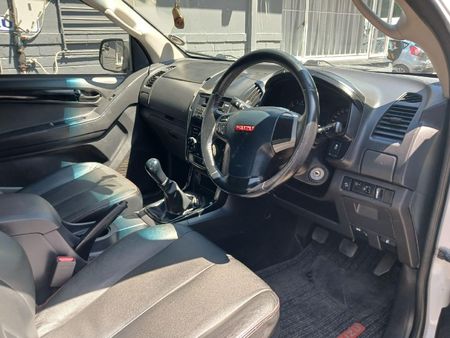 2020-Isuzu-D-Max-250-HO-Hi-Rider-Extended-Cab_7